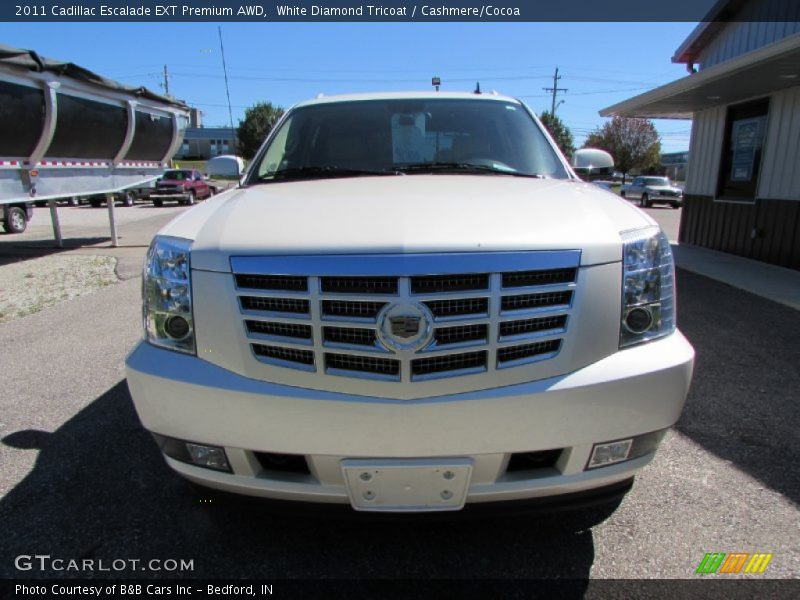 White Diamond Tricoat / Cashmere/Cocoa 2011 Cadillac Escalade EXT Premium AWD