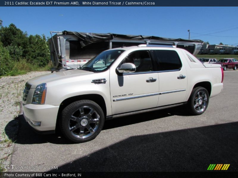 White Diamond Tricoat / Cashmere/Cocoa 2011 Cadillac Escalade EXT Premium AWD