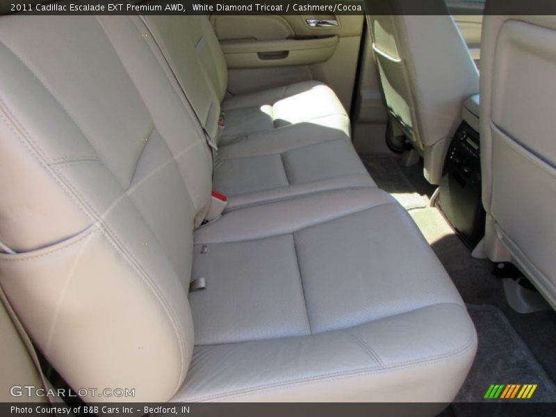 White Diamond Tricoat / Cashmere/Cocoa 2011 Cadillac Escalade EXT Premium AWD