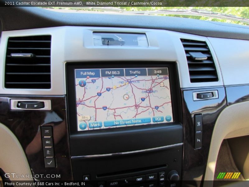 White Diamond Tricoat / Cashmere/Cocoa 2011 Cadillac Escalade EXT Premium AWD