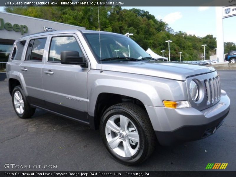 Front 3/4 View of 2016 Patriot Latitude 4x4