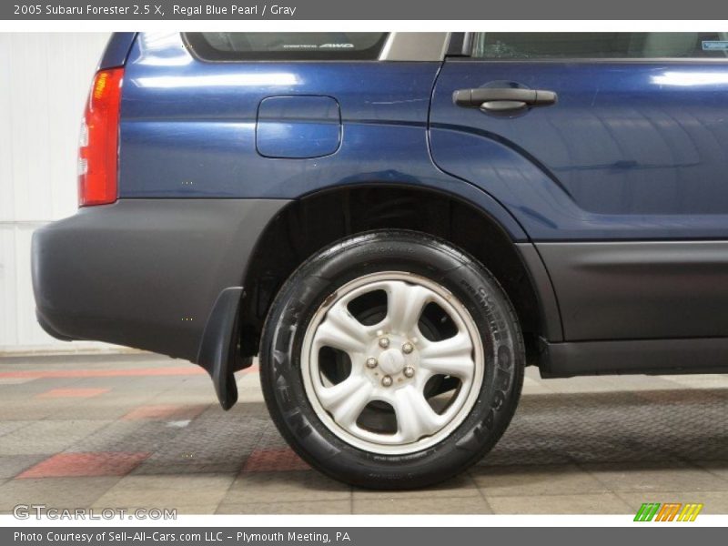 Regal Blue Pearl / Gray 2005 Subaru Forester 2.5 X