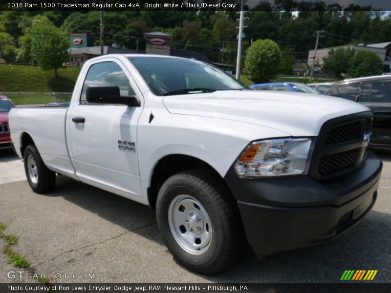 Front 3/4 View of 2016 1500 Tradesman Regular Cab 4x4