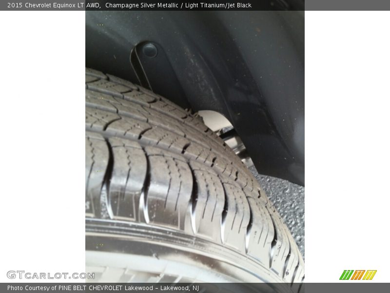 Champagne Silver Metallic / Light Titanium/Jet Black 2015 Chevrolet Equinox LT AWD