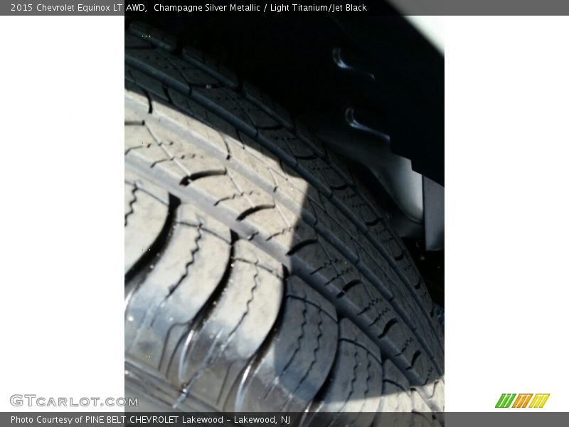 Champagne Silver Metallic / Light Titanium/Jet Black 2015 Chevrolet Equinox LT AWD