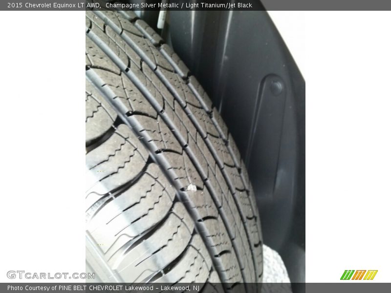 Champagne Silver Metallic / Light Titanium/Jet Black 2015 Chevrolet Equinox LT AWD