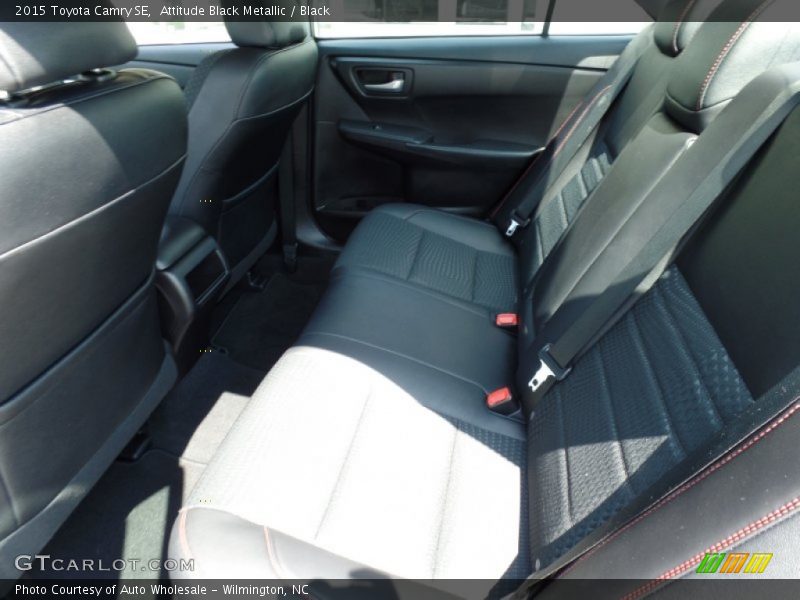 Attitude Black Metallic / Black 2015 Toyota Camry SE
