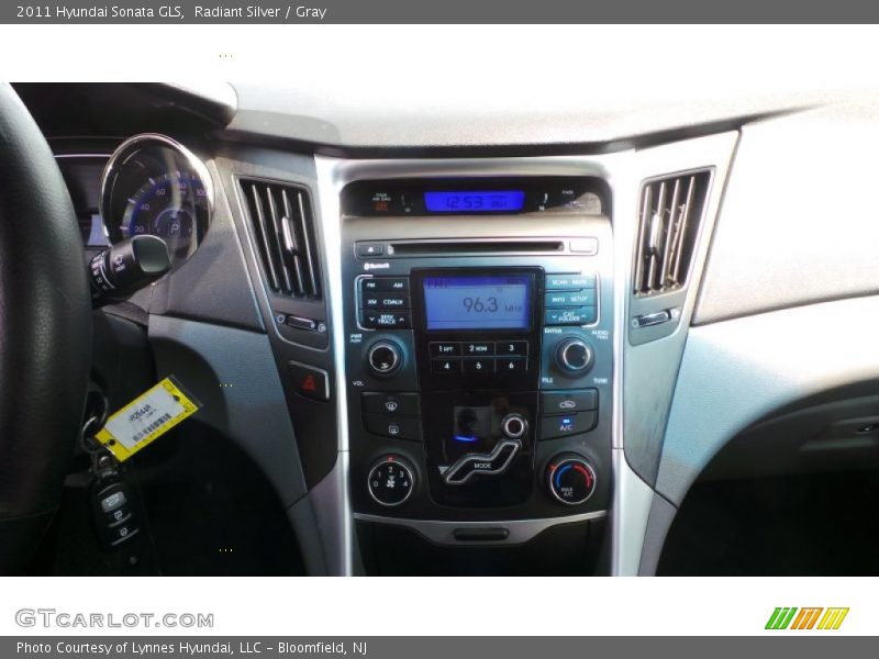 Radiant Silver / Gray 2011 Hyundai Sonata GLS