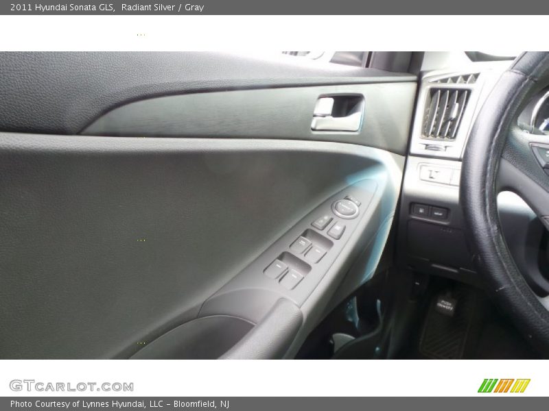 Radiant Silver / Gray 2011 Hyundai Sonata GLS