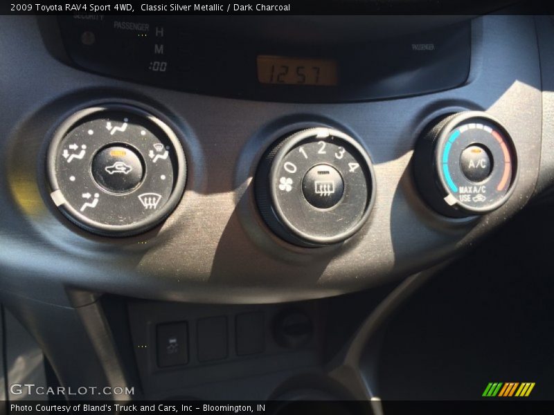 Classic Silver Metallic / Dark Charcoal 2009 Toyota RAV4 Sport 4WD
