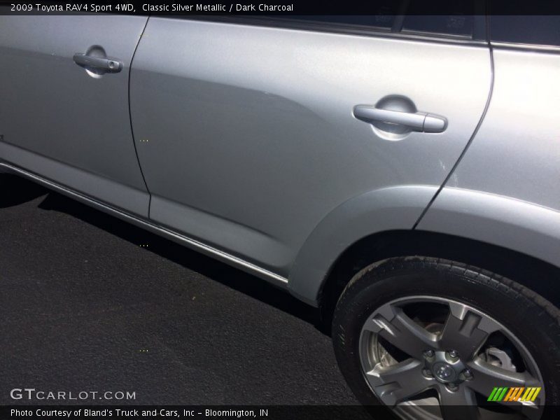 Classic Silver Metallic / Dark Charcoal 2009 Toyota RAV4 Sport 4WD
