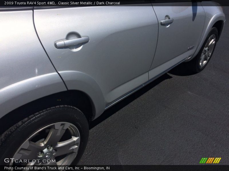 Classic Silver Metallic / Dark Charcoal 2009 Toyota RAV4 Sport 4WD