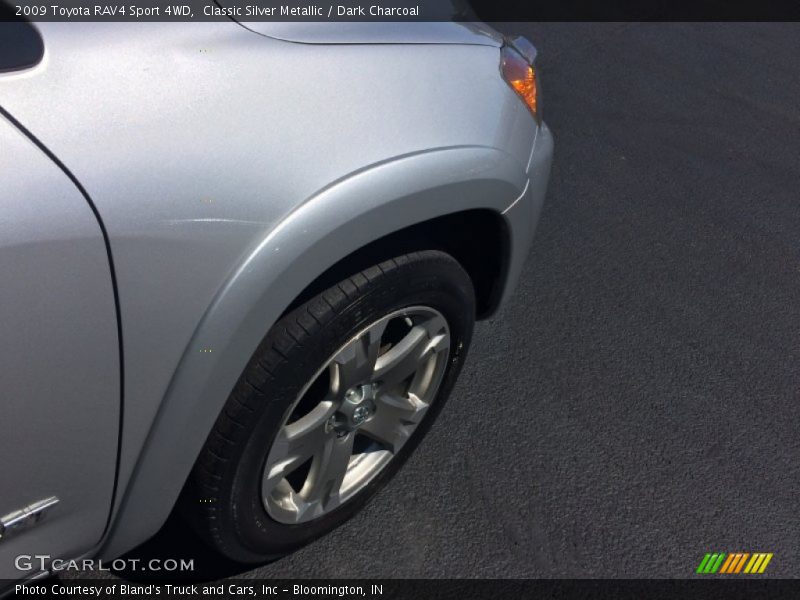Classic Silver Metallic / Dark Charcoal 2009 Toyota RAV4 Sport 4WD