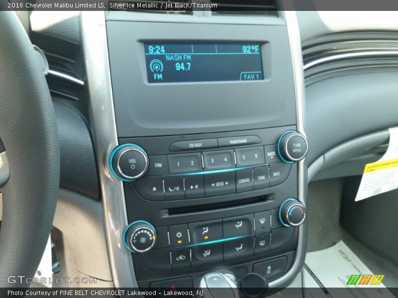 Silver Ice Metallic / Jet Black/Titanium 2016 Chevrolet Malibu Limited LS