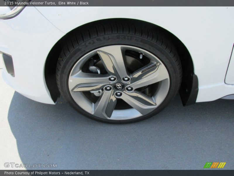 Elite White / Black 2015 Hyundai Veloster Turbo