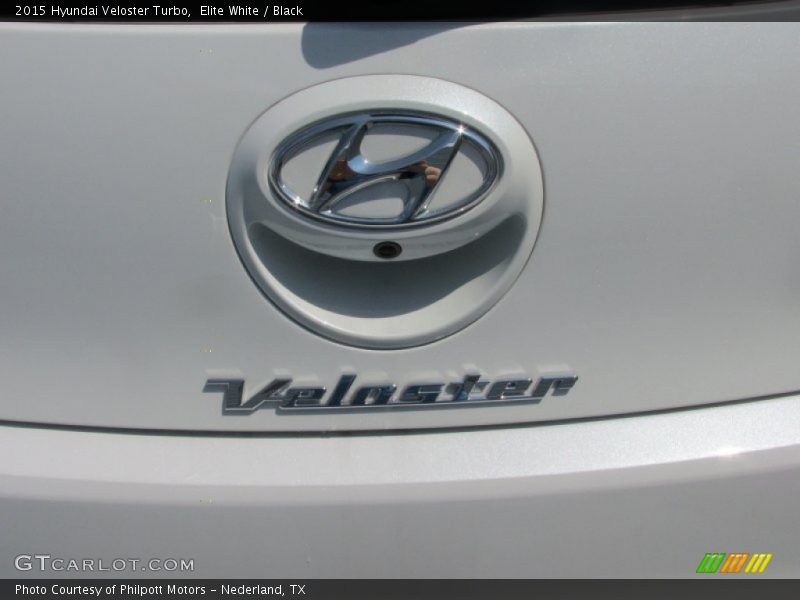 Elite White / Black 2015 Hyundai Veloster Turbo