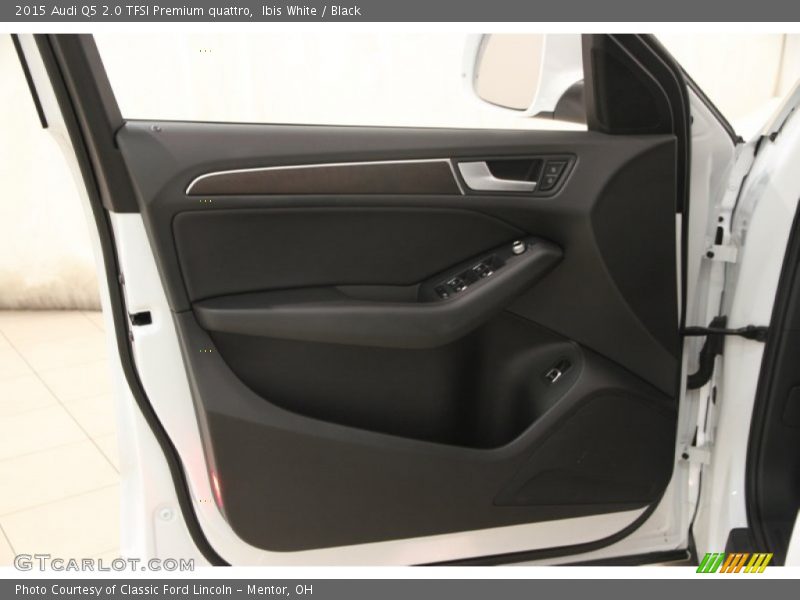 Ibis White / Black 2015 Audi Q5 2.0 TFSI Premium quattro