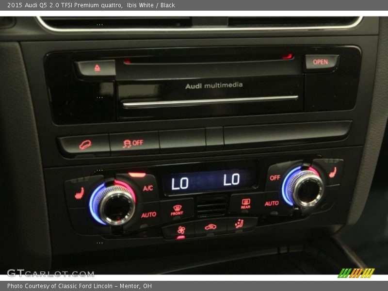 Ibis White / Black 2015 Audi Q5 2.0 TFSI Premium quattro