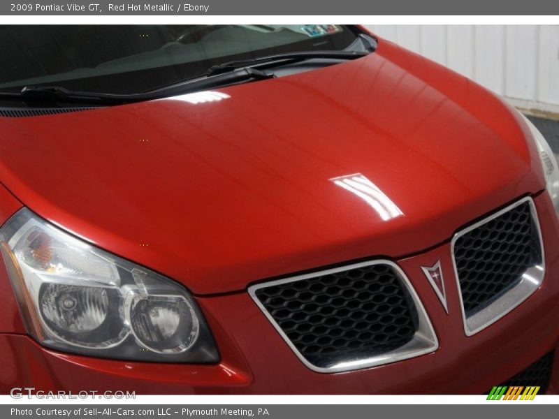 Red Hot Metallic / Ebony 2009 Pontiac Vibe GT