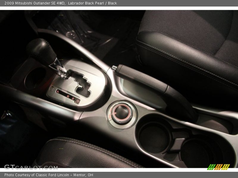 Labrador Black Pearl / Black 2009 Mitsubishi Outlander SE 4WD