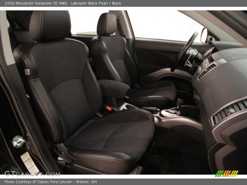 Labrador Black Pearl / Black 2009 Mitsubishi Outlander SE 4WD