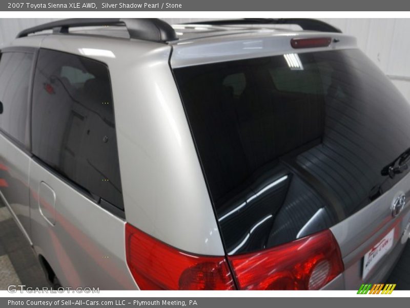 Silver Shadow Pearl / Stone 2007 Toyota Sienna XLE AWD