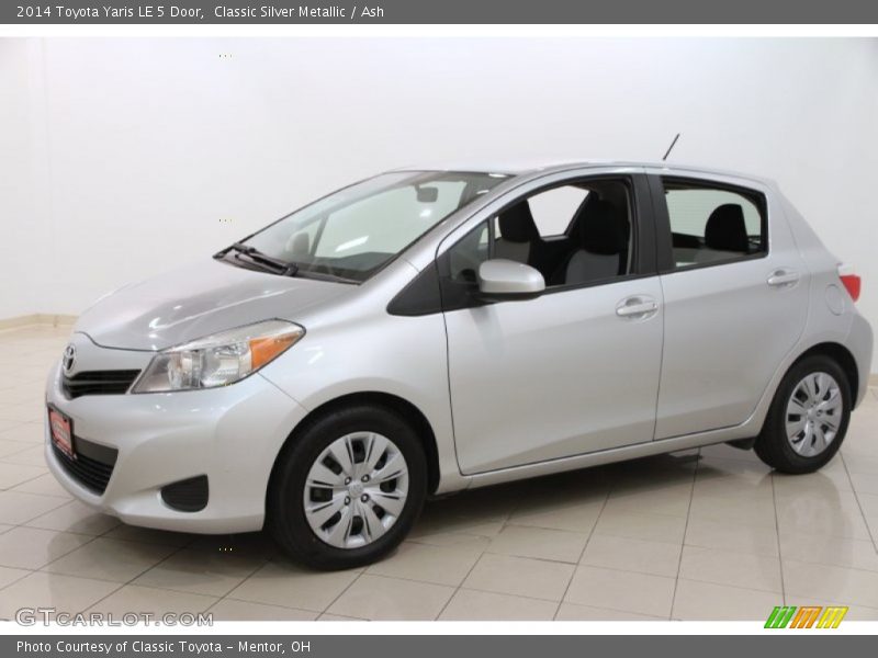 Classic Silver Metallic / Ash 2014 Toyota Yaris LE 5 Door