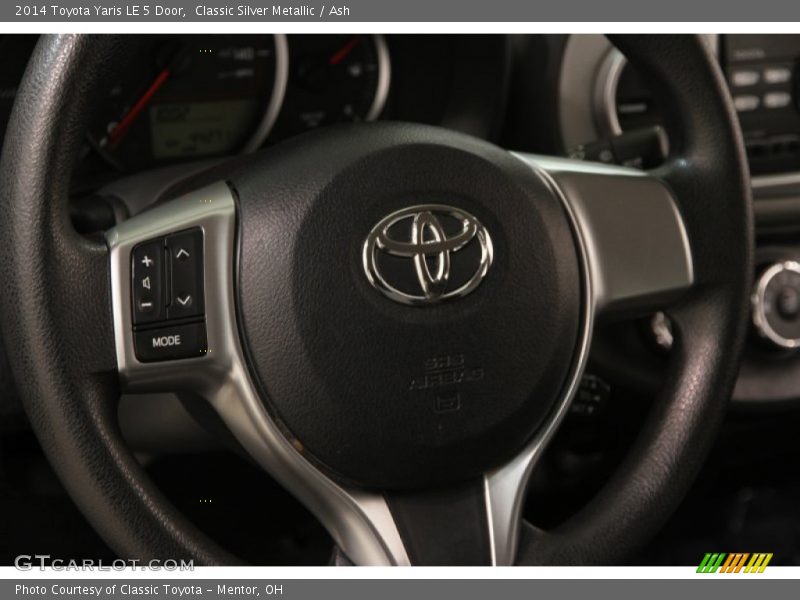 Classic Silver Metallic / Ash 2014 Toyota Yaris LE 5 Door