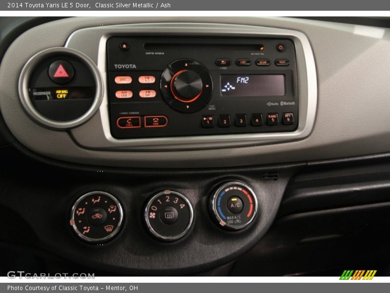 Classic Silver Metallic / Ash 2014 Toyota Yaris LE 5 Door