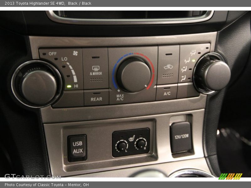 Black / Black 2013 Toyota Highlander SE 4WD
