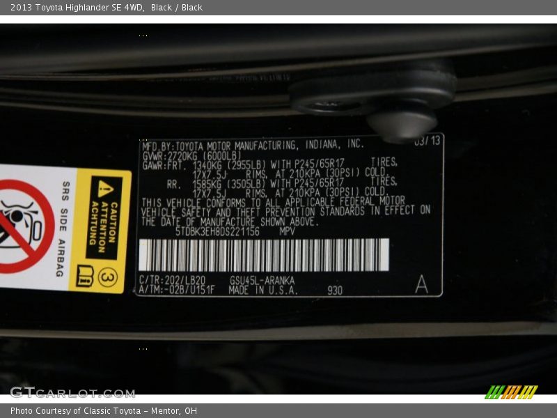 Black / Black 2013 Toyota Highlander SE 4WD