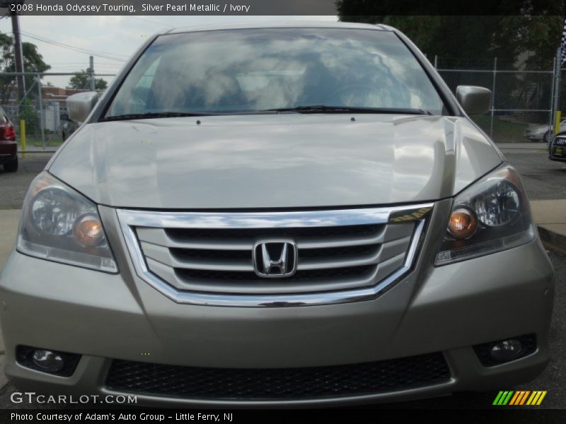 Silver Pearl Metallic / Ivory 2008 Honda Odyssey Touring