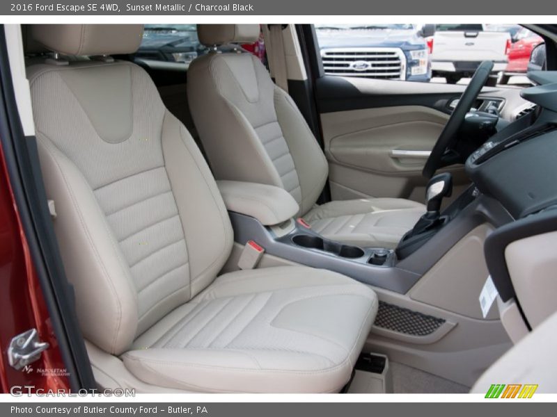 Sunset Metallic / Charcoal Black 2016 Ford Escape SE 4WD