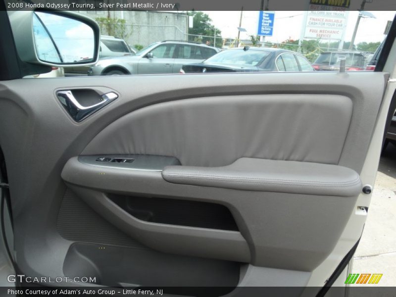 Silver Pearl Metallic / Ivory 2008 Honda Odyssey Touring