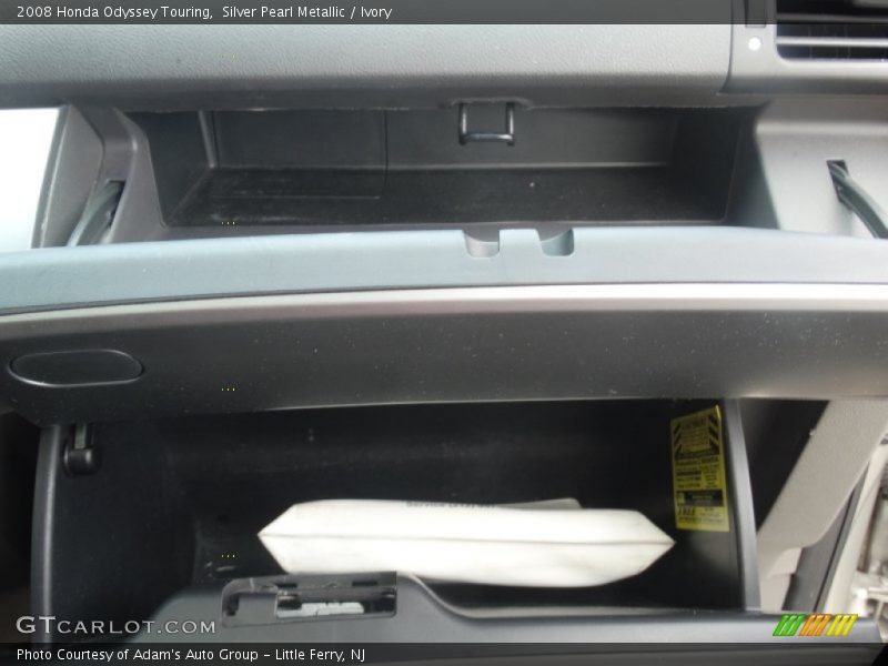 Silver Pearl Metallic / Ivory 2008 Honda Odyssey Touring