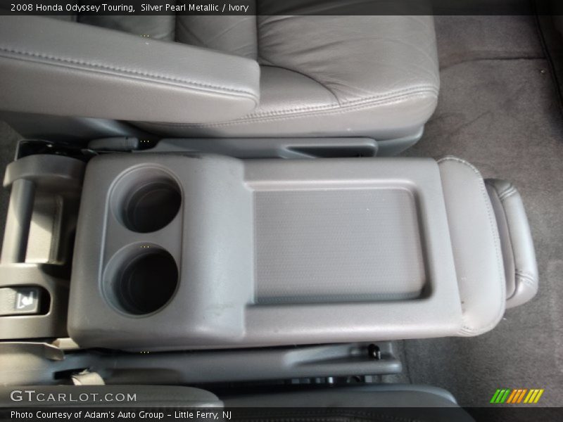 Silver Pearl Metallic / Ivory 2008 Honda Odyssey Touring
