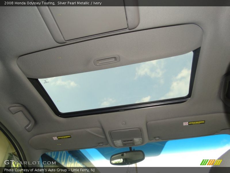 Silver Pearl Metallic / Ivory 2008 Honda Odyssey Touring