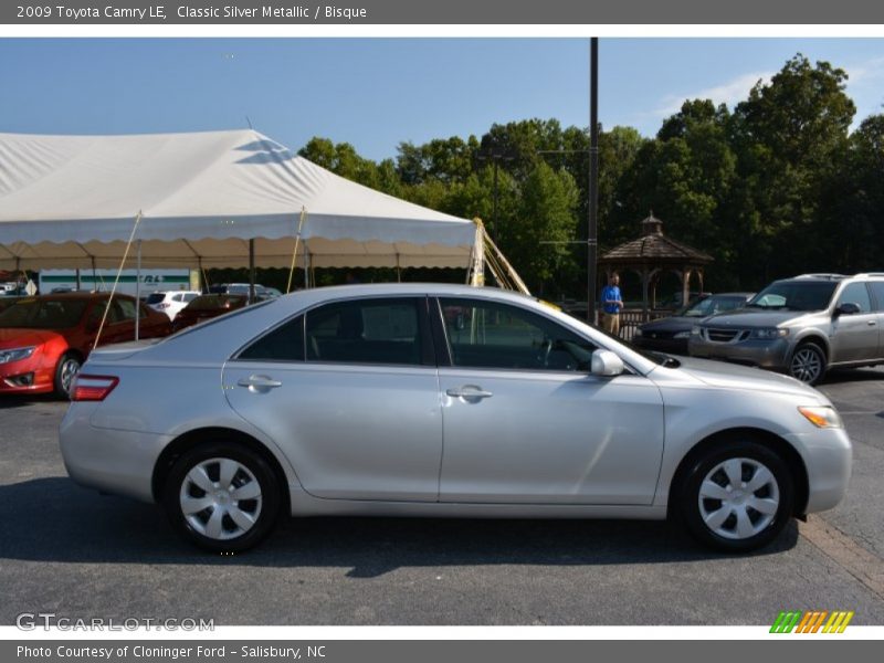 Classic Silver Metallic / Bisque 2009 Toyota Camry LE