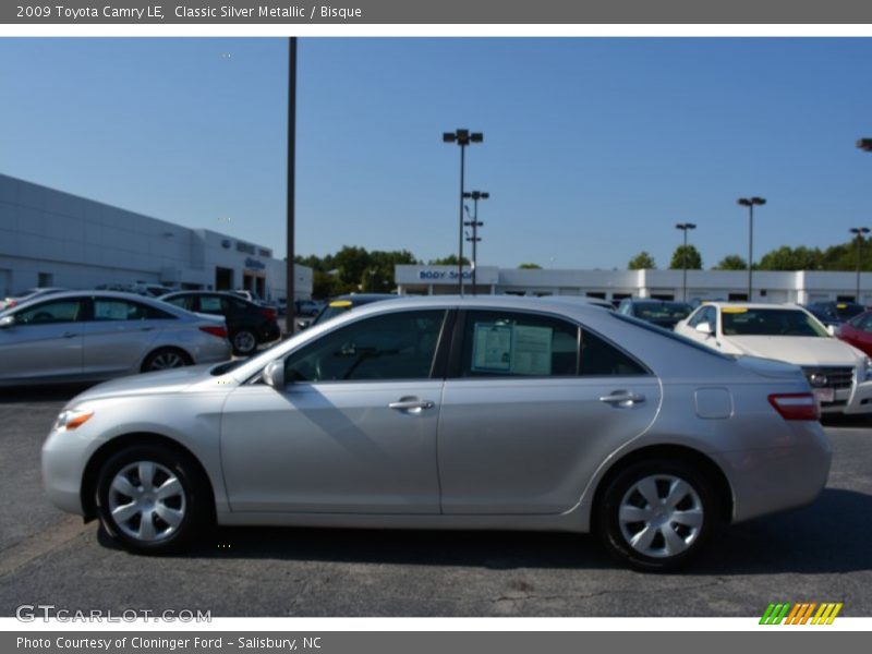 Classic Silver Metallic / Bisque 2009 Toyota Camry LE