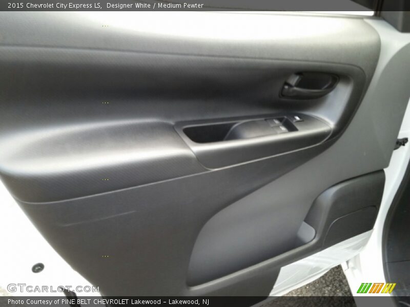 Designer White / Medium Pewter 2015 Chevrolet City Express LS