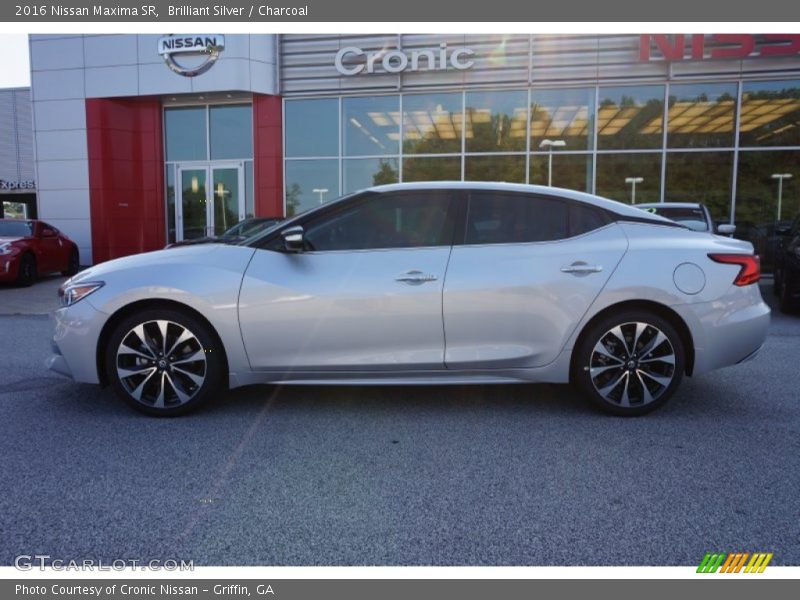 Brilliant Silver / Charcoal 2016 Nissan Maxima SR