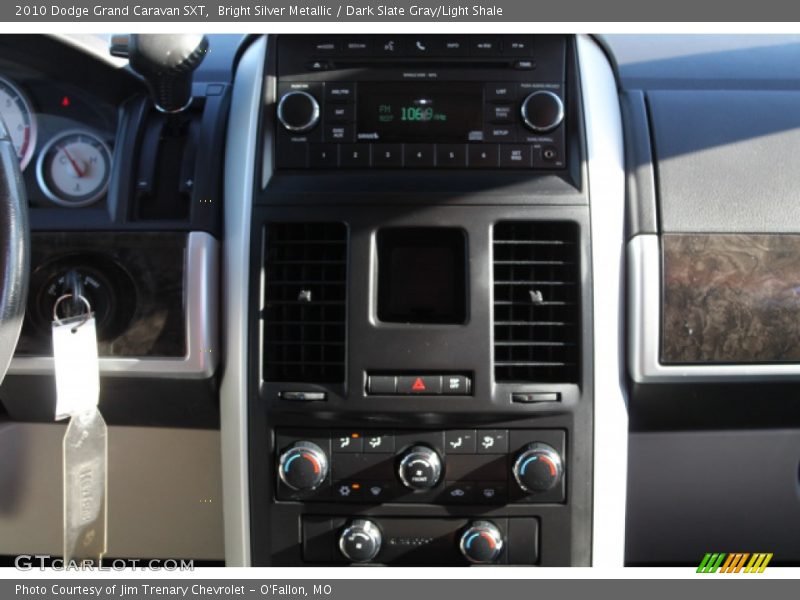Bright Silver Metallic / Dark Slate Gray/Light Shale 2010 Dodge Grand Caravan SXT