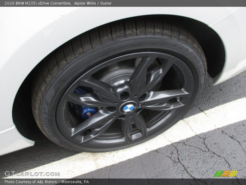  2016 M235i xDrive Convertible Wheel