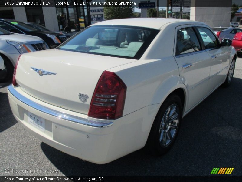 Cool Vanilla / Dark Slate Gray/Light Graystone 2005 Chrysler 300 C HEMI