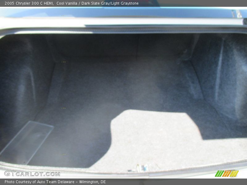 Cool Vanilla / Dark Slate Gray/Light Graystone 2005 Chrysler 300 C HEMI