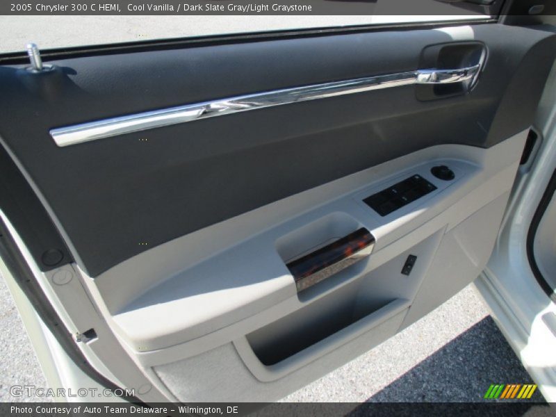 Cool Vanilla / Dark Slate Gray/Light Graystone 2005 Chrysler 300 C HEMI