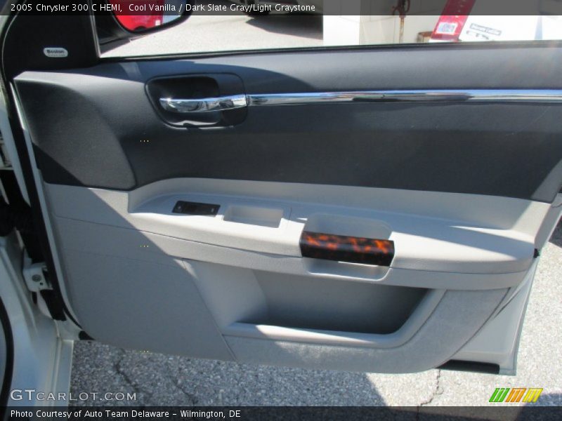 Cool Vanilla / Dark Slate Gray/Light Graystone 2005 Chrysler 300 C HEMI