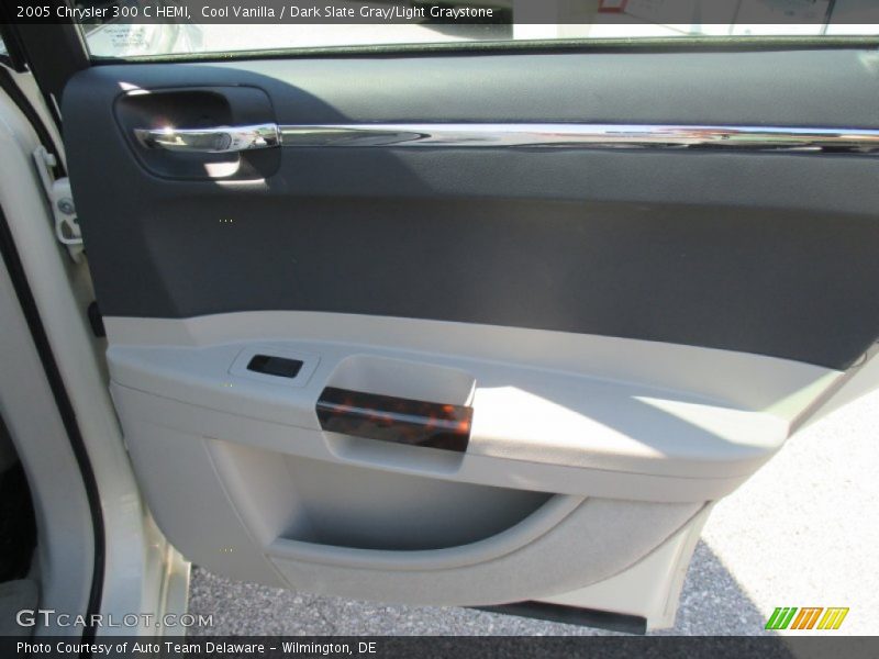 Cool Vanilla / Dark Slate Gray/Light Graystone 2005 Chrysler 300 C HEMI