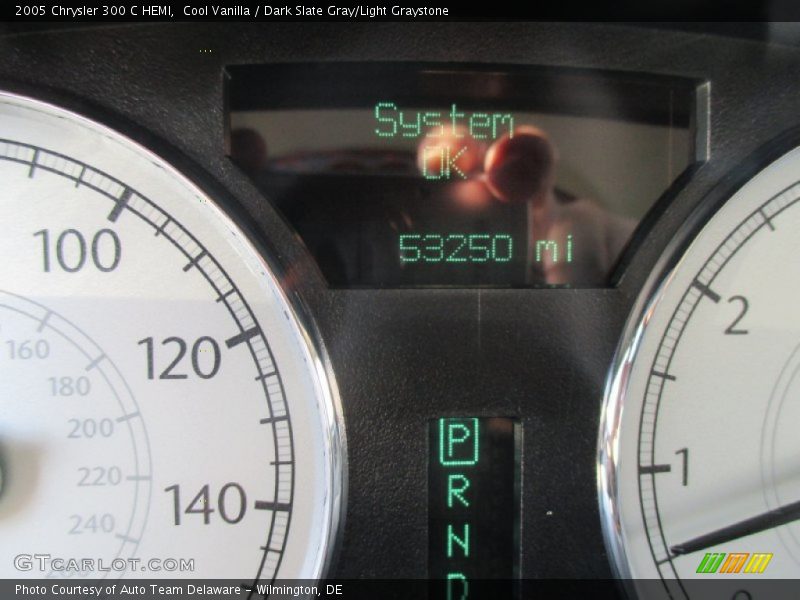 Cool Vanilla / Dark Slate Gray/Light Graystone 2005 Chrysler 300 C HEMI