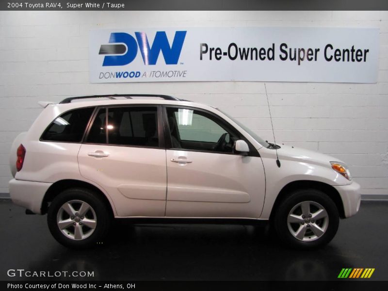 Super White / Taupe 2004 Toyota RAV4